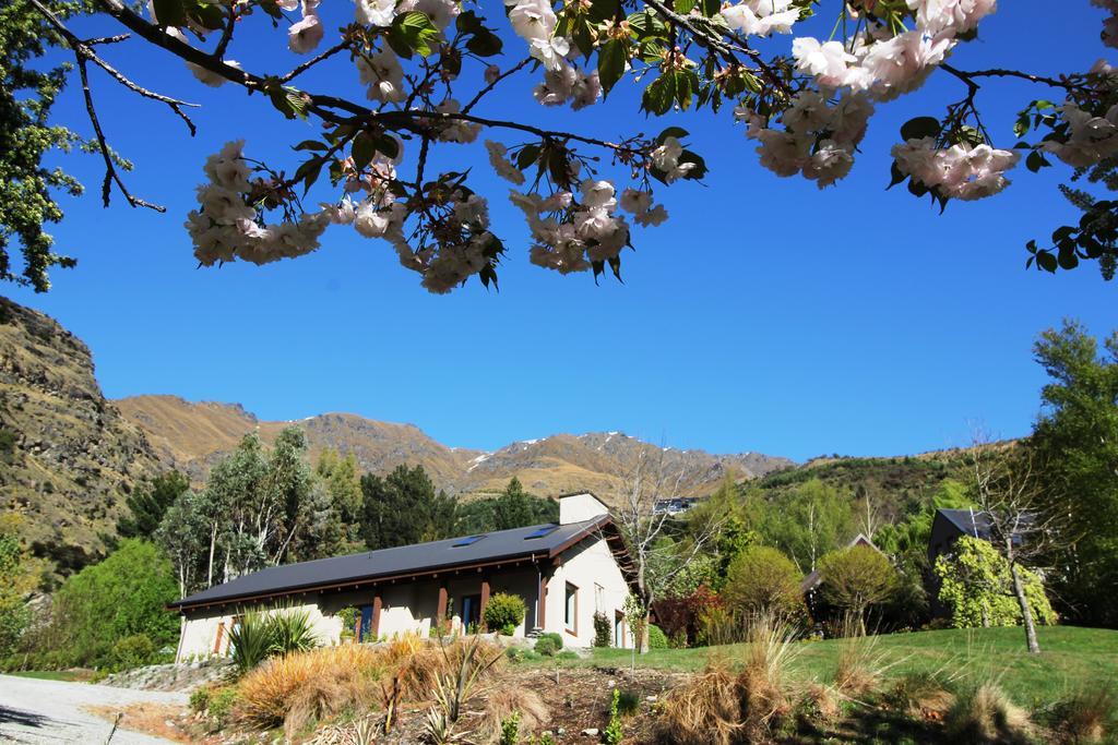 The Paddock Straw Bale Luxury Holiday House Arthurs Point Extérieur photo