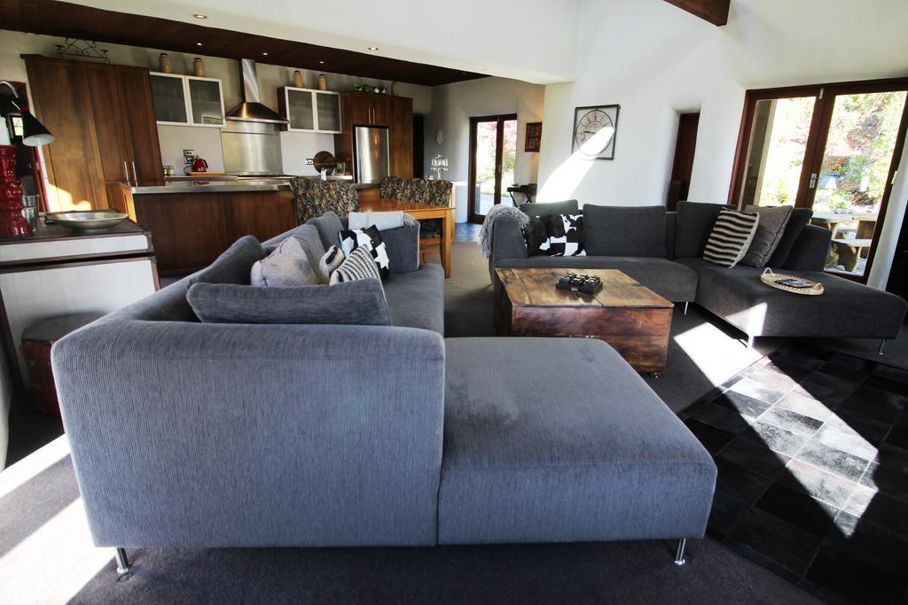 The Paddock Straw Bale Luxury Holiday House Arthurs Point Extérieur photo